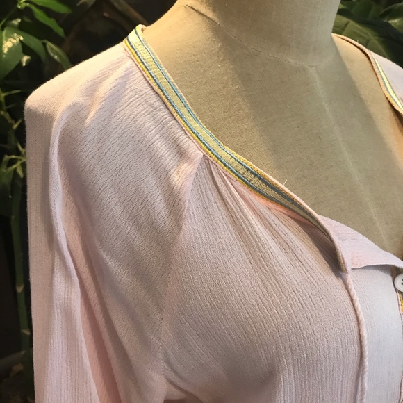 Lilou soft pink boho tribal embroidered button top - Picture 6 of 8